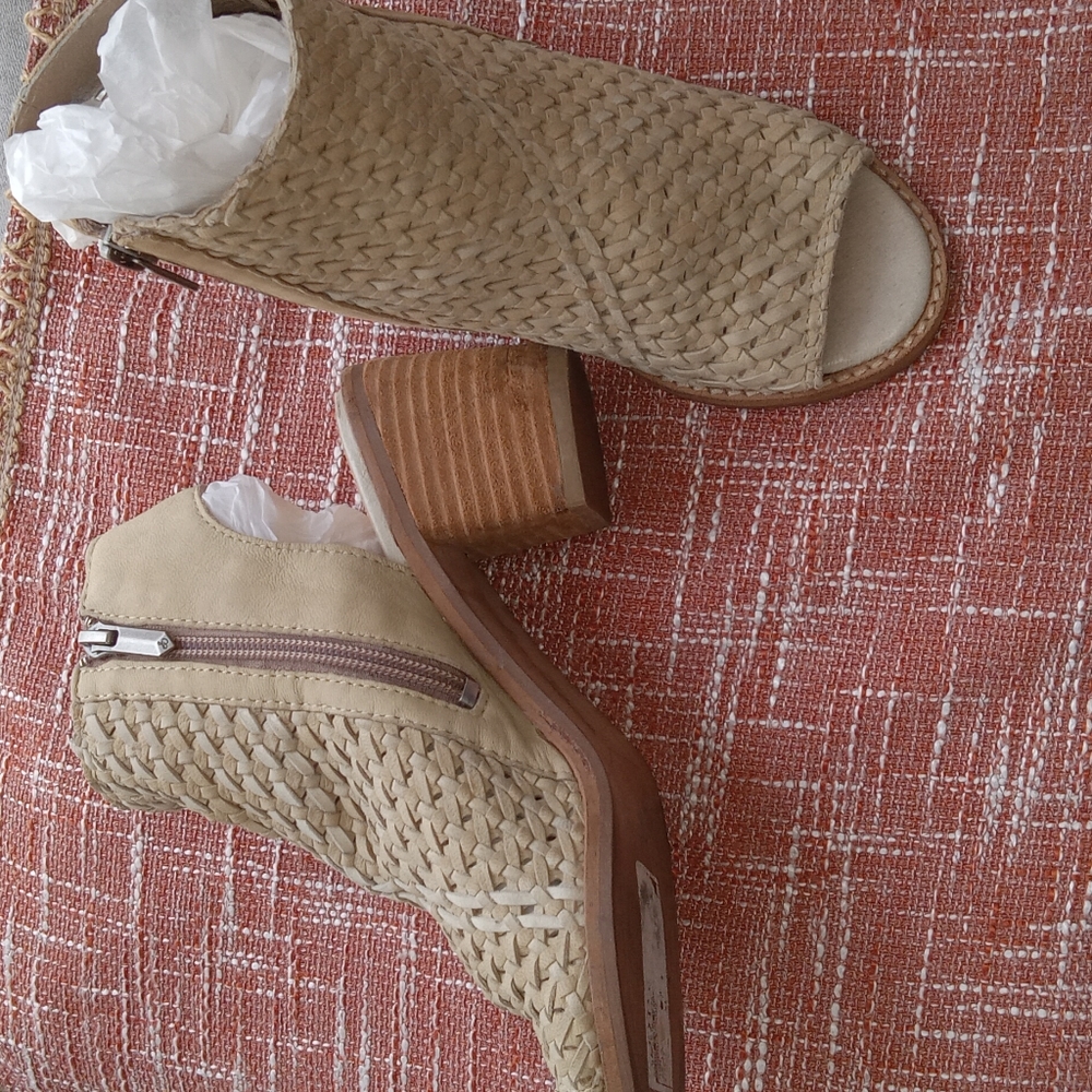 Sam Edelman Fall sandals! - Picture 4 of 4